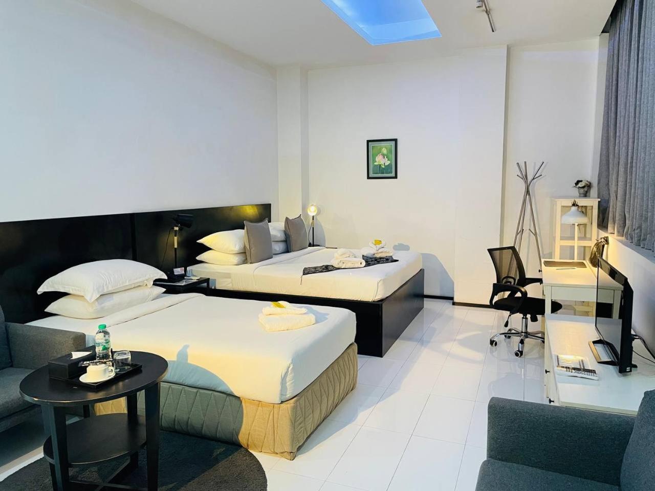 Yama Hotel & Rooftop Bar Yangon Eksteriør bilde
