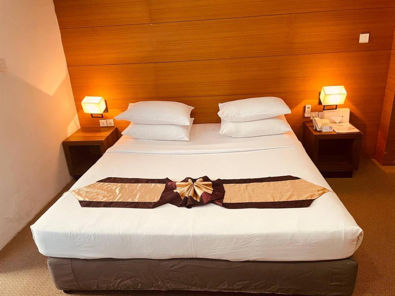 Yama Hotel & Rooftop Bar Yangon Eksteriør bilde